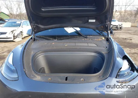 2023 Tesla Model Y Performance Dual Motor All-Wheel Drive z USA, uszkodzony, nr VIN 7SAYGDEF2PF854392